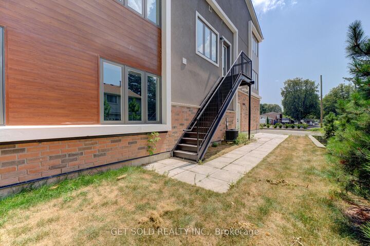 Property Photo: 6701 Thorold Stone Road 9 ON L2J 1B3