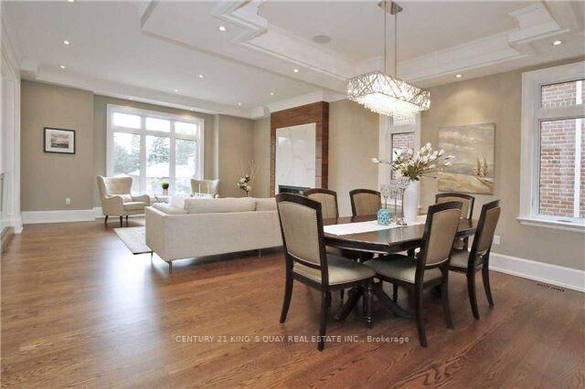 Photo de la propriété: 112 Alfred Avenue ON M2N 3H7