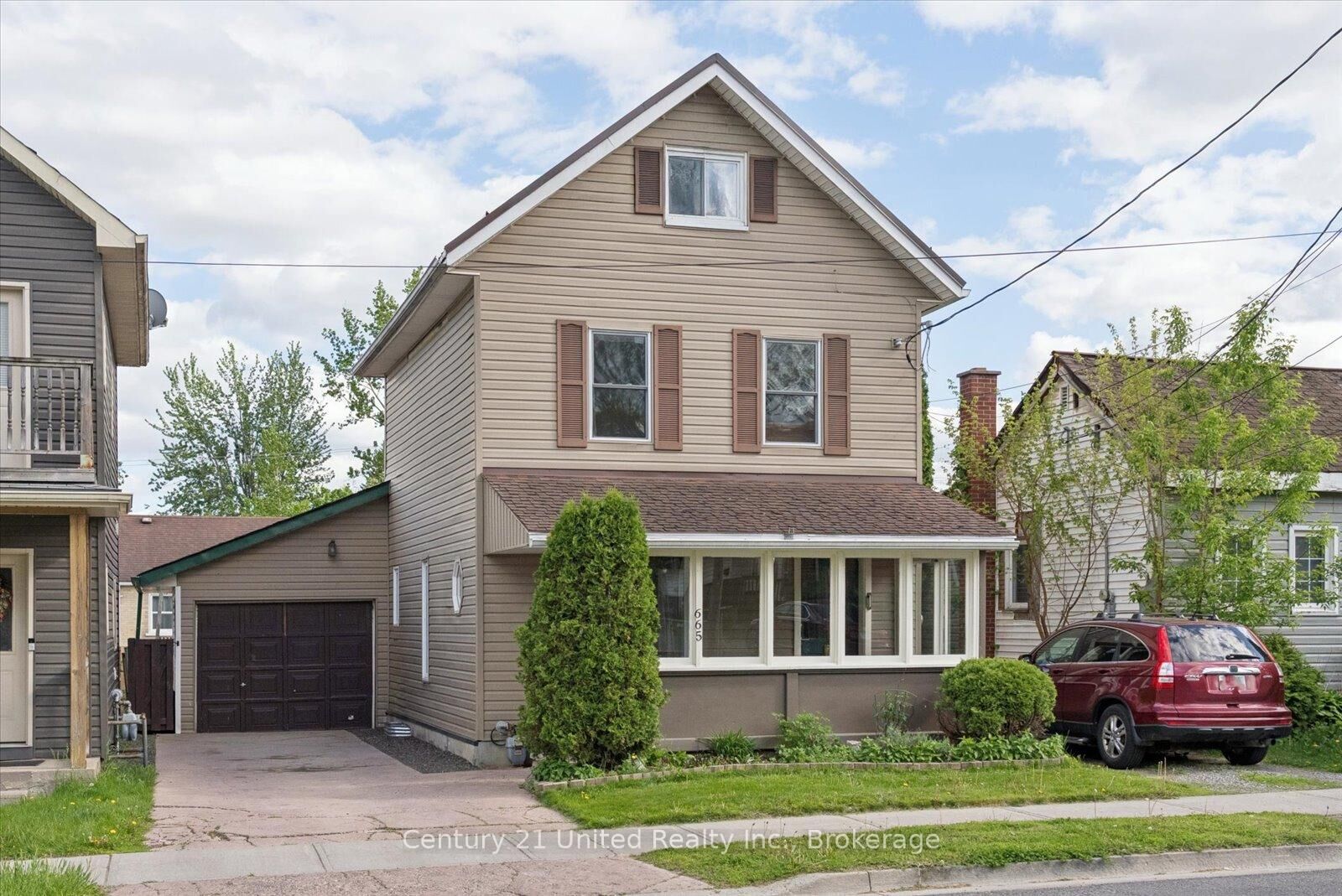 Property Photo: 665 Frank Street ON K9J 4M8