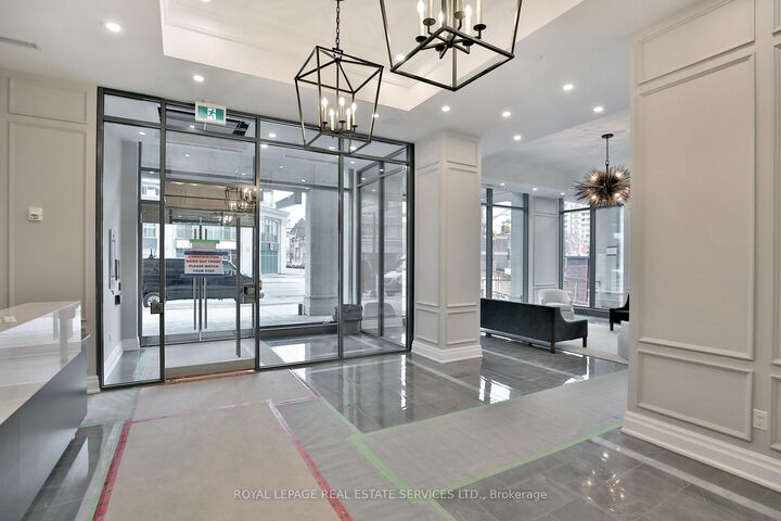 Property Photo: 2060 Lakeshore Road 1802 ON L7R 0G2