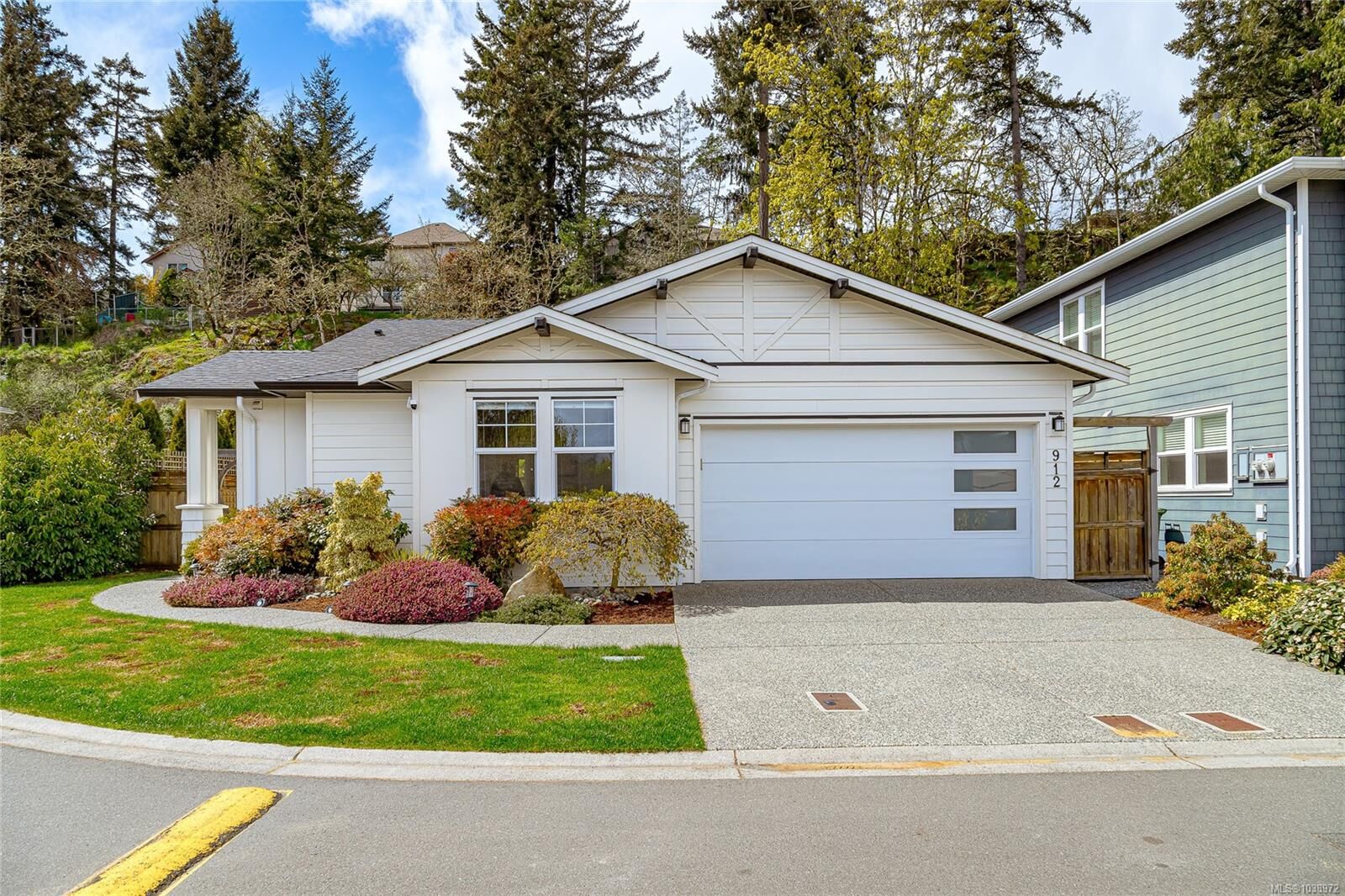 Property Photo:  912 Randall Pl  BC V9B 5W1 
