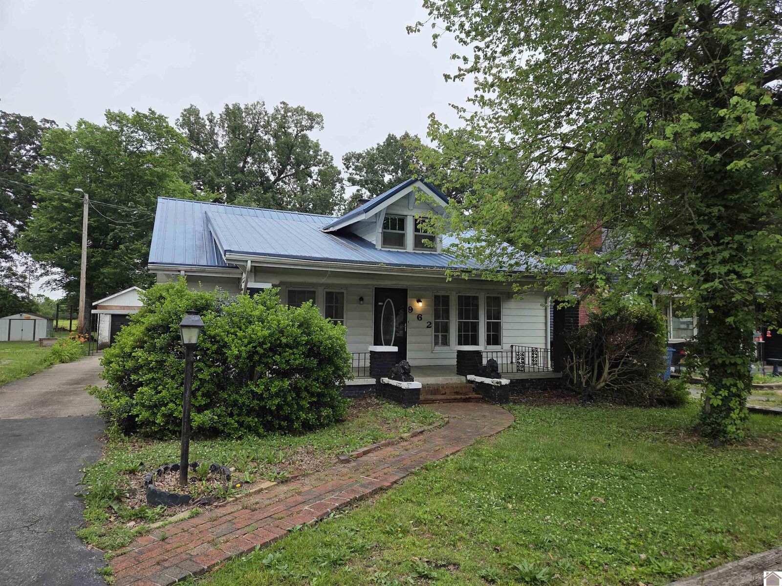 Property Photo: 962 Husband Road KY 42003