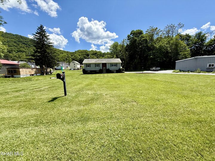 Property Photo:  703 Spring Street  PA 16678 