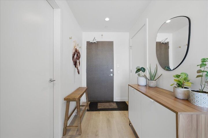 Property Photo:  200 Nelson'S Crescent Crescent 802  BC V3L 0H4 