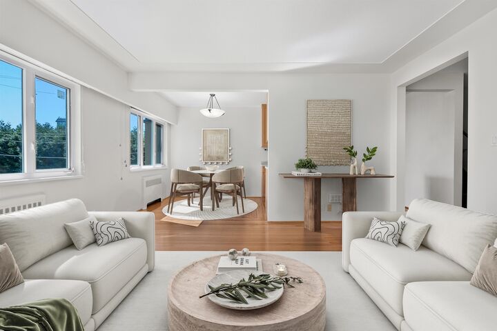 Property Photo: 2296 W 39th Avenue 8 BC V6M 1T9