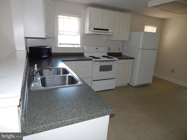 Property Photo:  507 W John Street C  WV 25401 