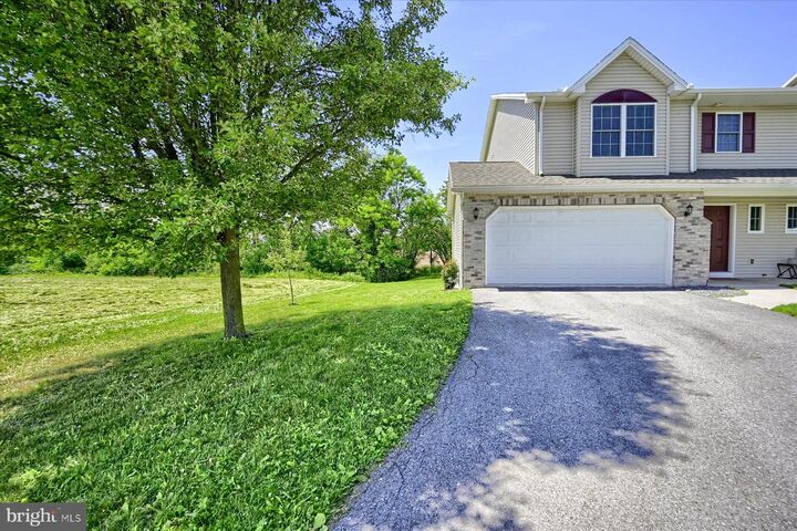 Property Photo:  48 Dustin Drive  PA 17032 