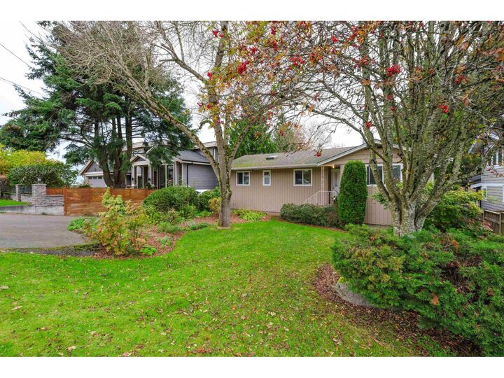 Property Photo:  1320 Kent Street  BC V4B 4T7 