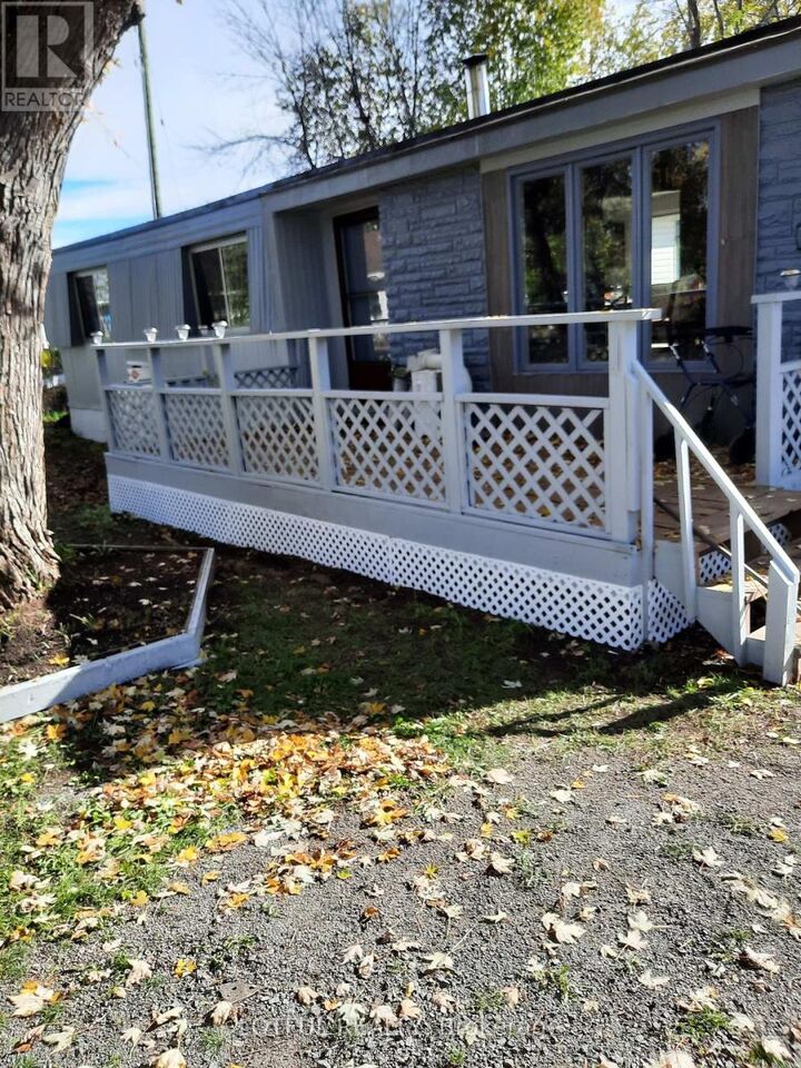 Property Photo:  7592 Flewellyn Road  ON K2S 1B6 