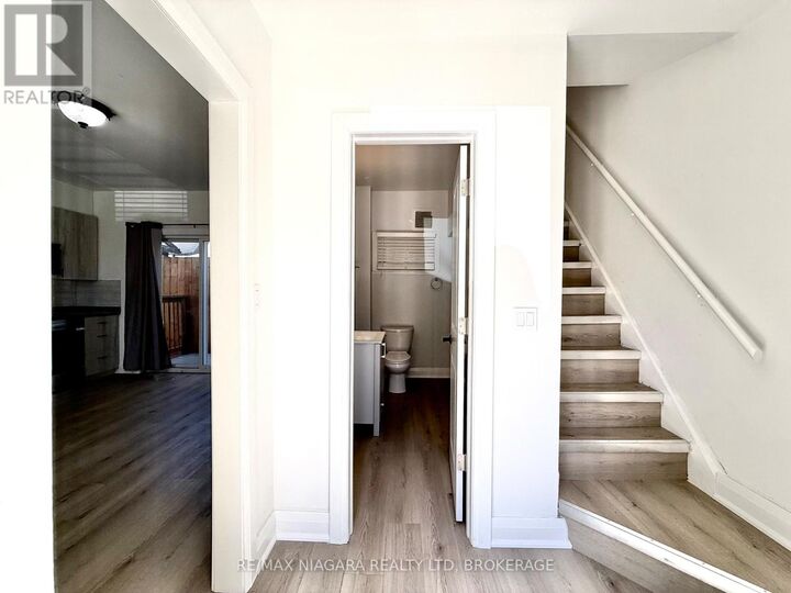 Property Photo:  4711 River Road Unit 2  ON L2E 3G2 