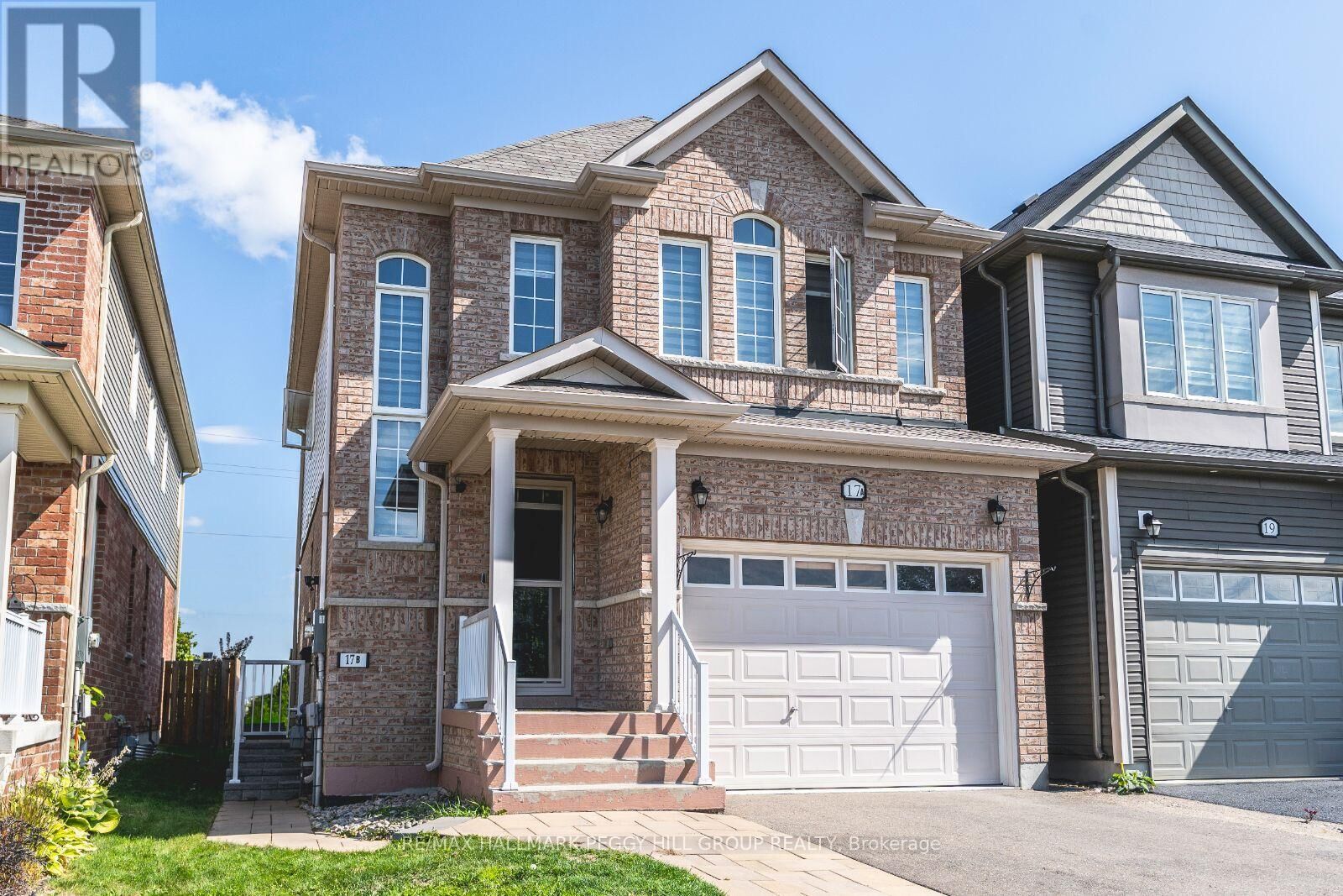 Property Photo:  17 Wagner Crescent Lower  ON L3W 0P4 