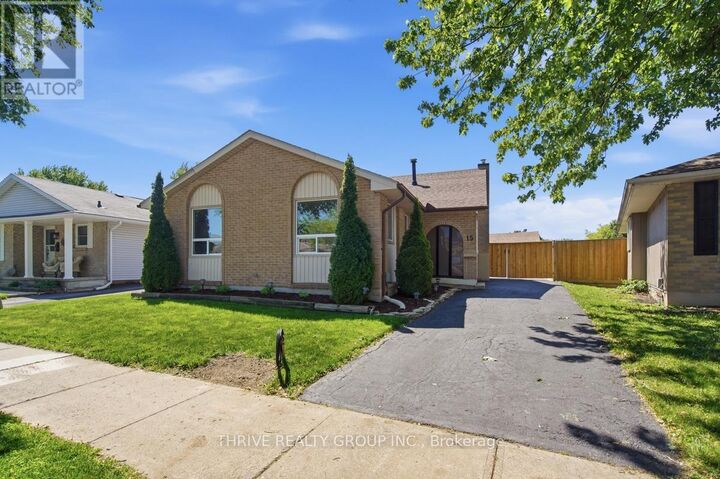 Property Photo: 15 Renny Crescent ON N6E 2C4