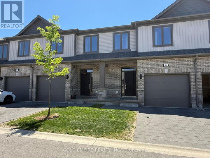 Property Photo: 745 Chelton Road 21 ON N6M 0J1