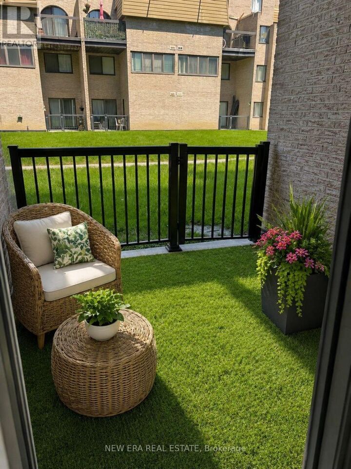 Property Photo: 2095 Roche Court 146 ON L5K 2C8