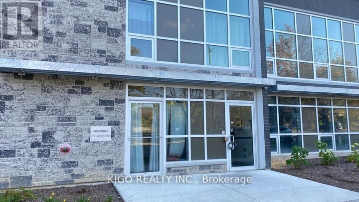 Property Photo:  275 Larch Street G-503  ON N2L 3R2 
