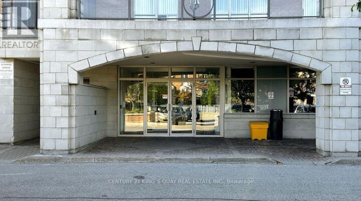 Property Photo:  130 Pond Drive 303  ON L3T 7W5 