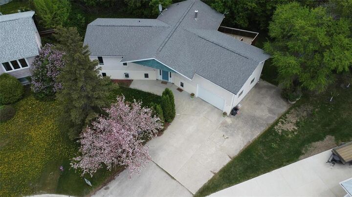 Property Photo:  35 Bunnie Place  MB R0C 0A0 