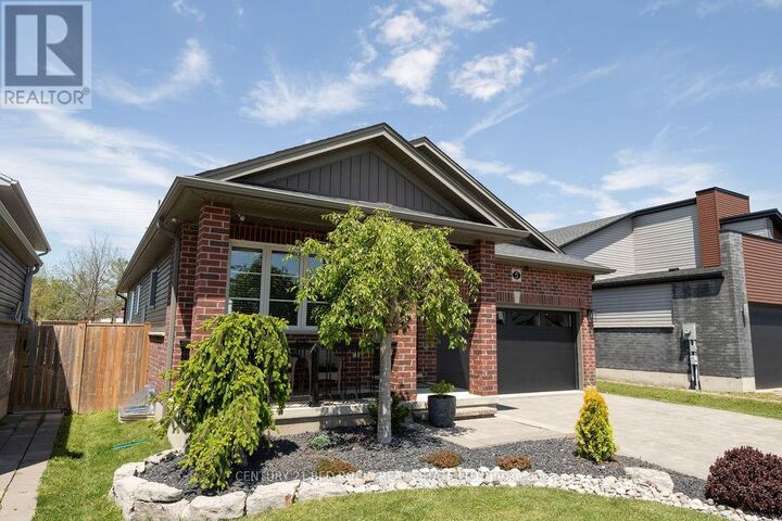 Property Photo:  5 Connor Avenue  ON N7G 0E8 