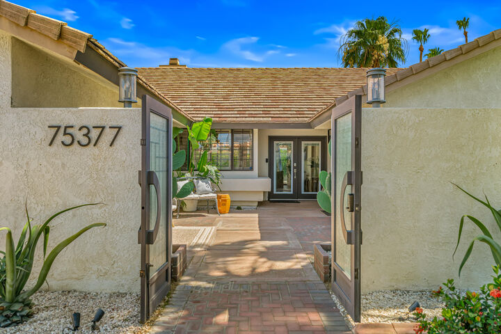 Property Photo:  75377 Montecito Drive  CA 92210 