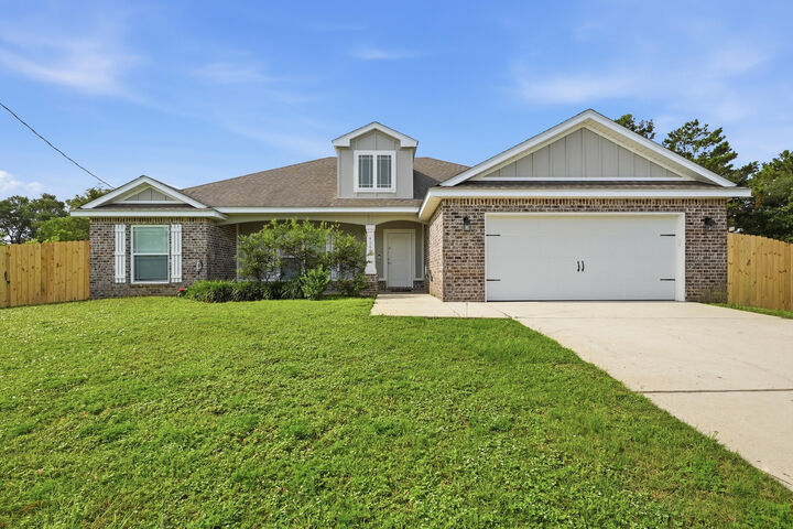 Property Photo:  4343 Lorraine Court  FL 32563 