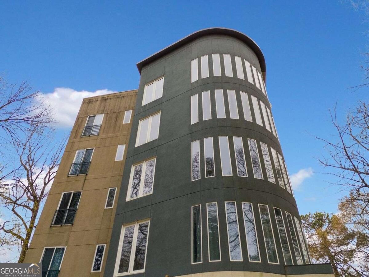 Property Photo:  140 Alden Avenue NW 201  GA 30309 