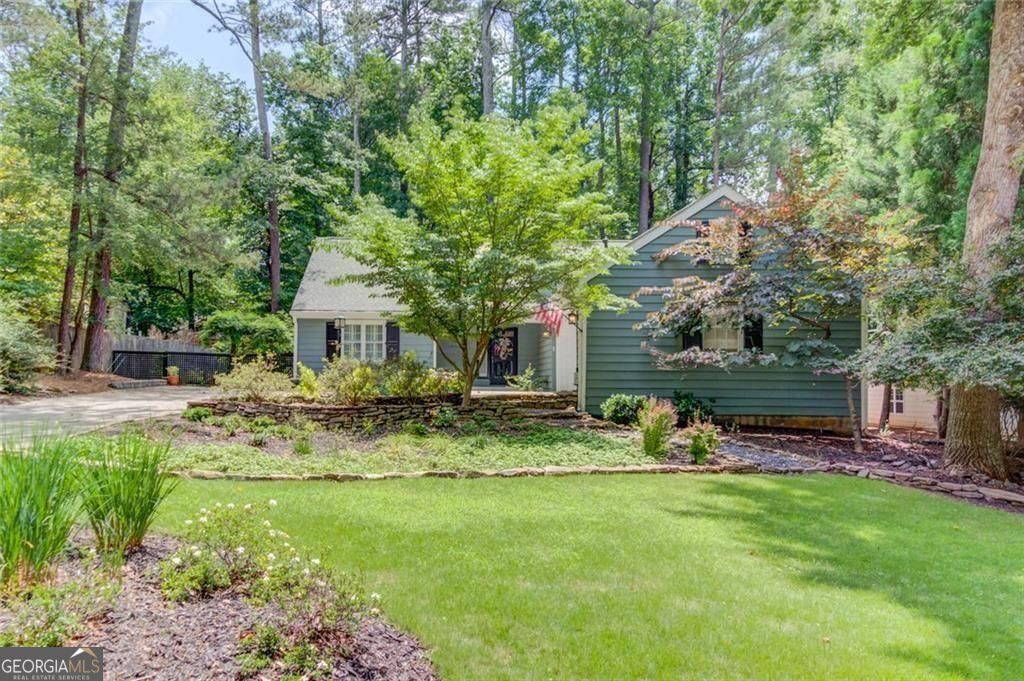 Property Photo:  420 Taberwood Way  GA 30076 