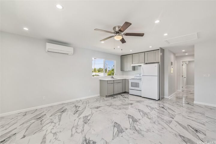 Property Photo: 609 Olomana Street HI 96734