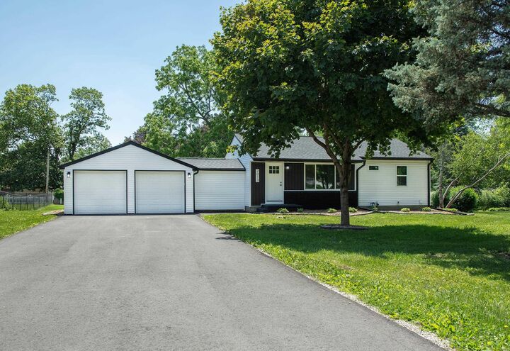 Property Photo:  2013 Maplewood Drive  IA 50613 