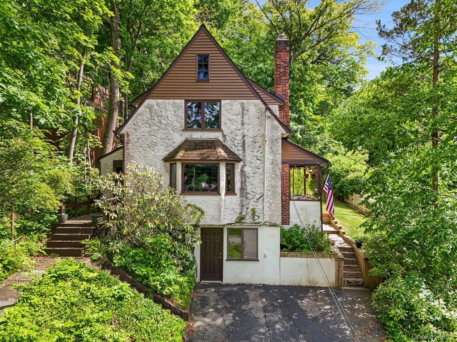 Property Photo:  32 Thorn Avenue  NY 10549 