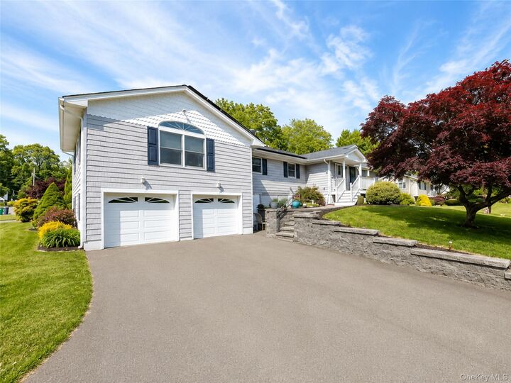 Property Photo:  14 Esther Avenue  NY 10920 