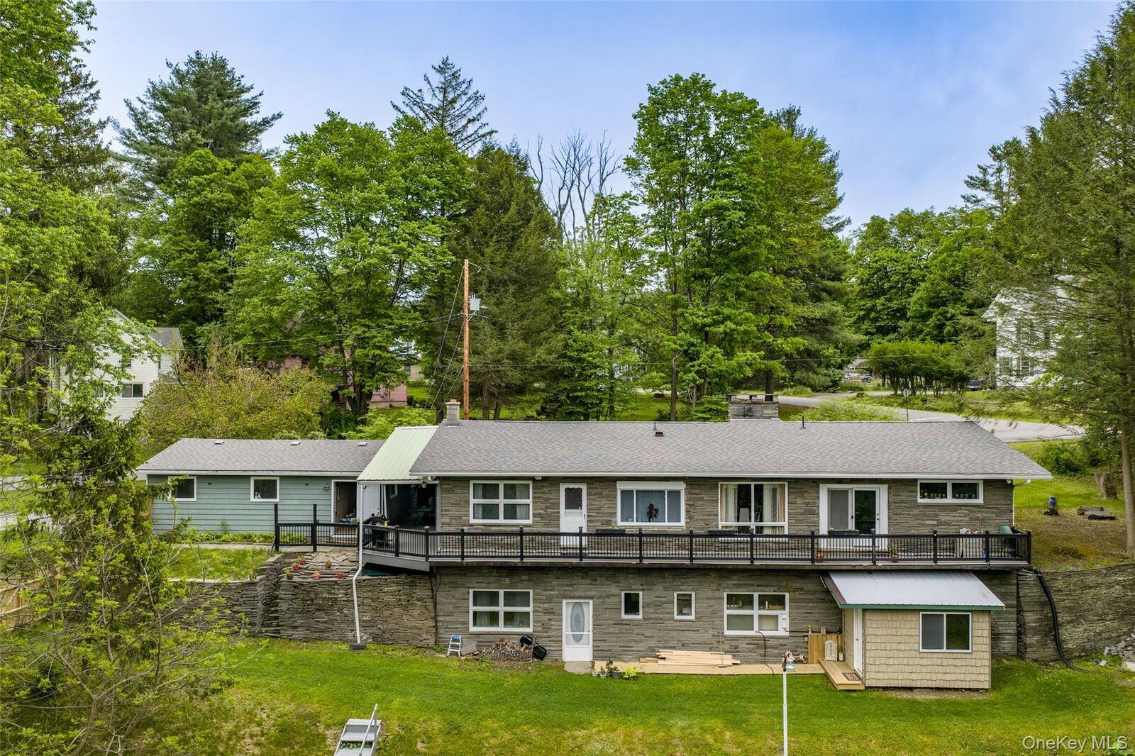 Property Photo:  413 Pennsylvania Avenue  NY 13783 