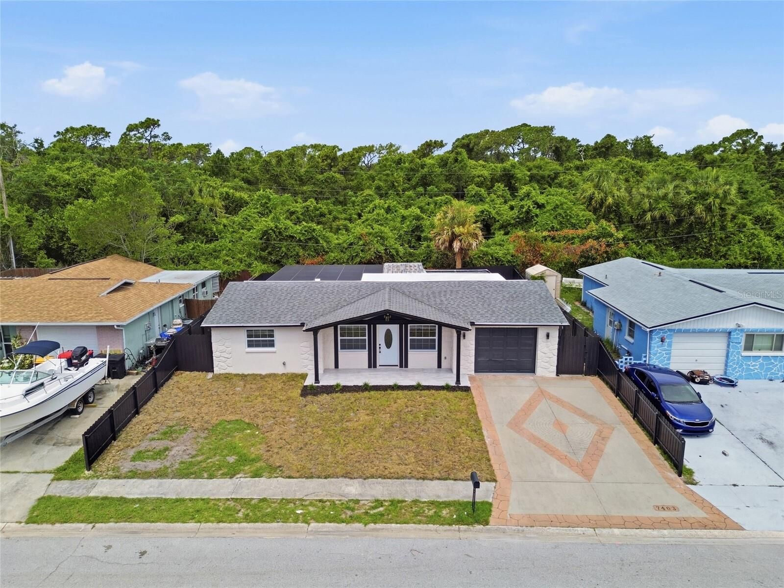 Property Photo:  7403 Heather Street  FL 34653 