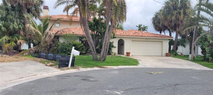 Property Photo:  12570 4th Street E  FL 33706 