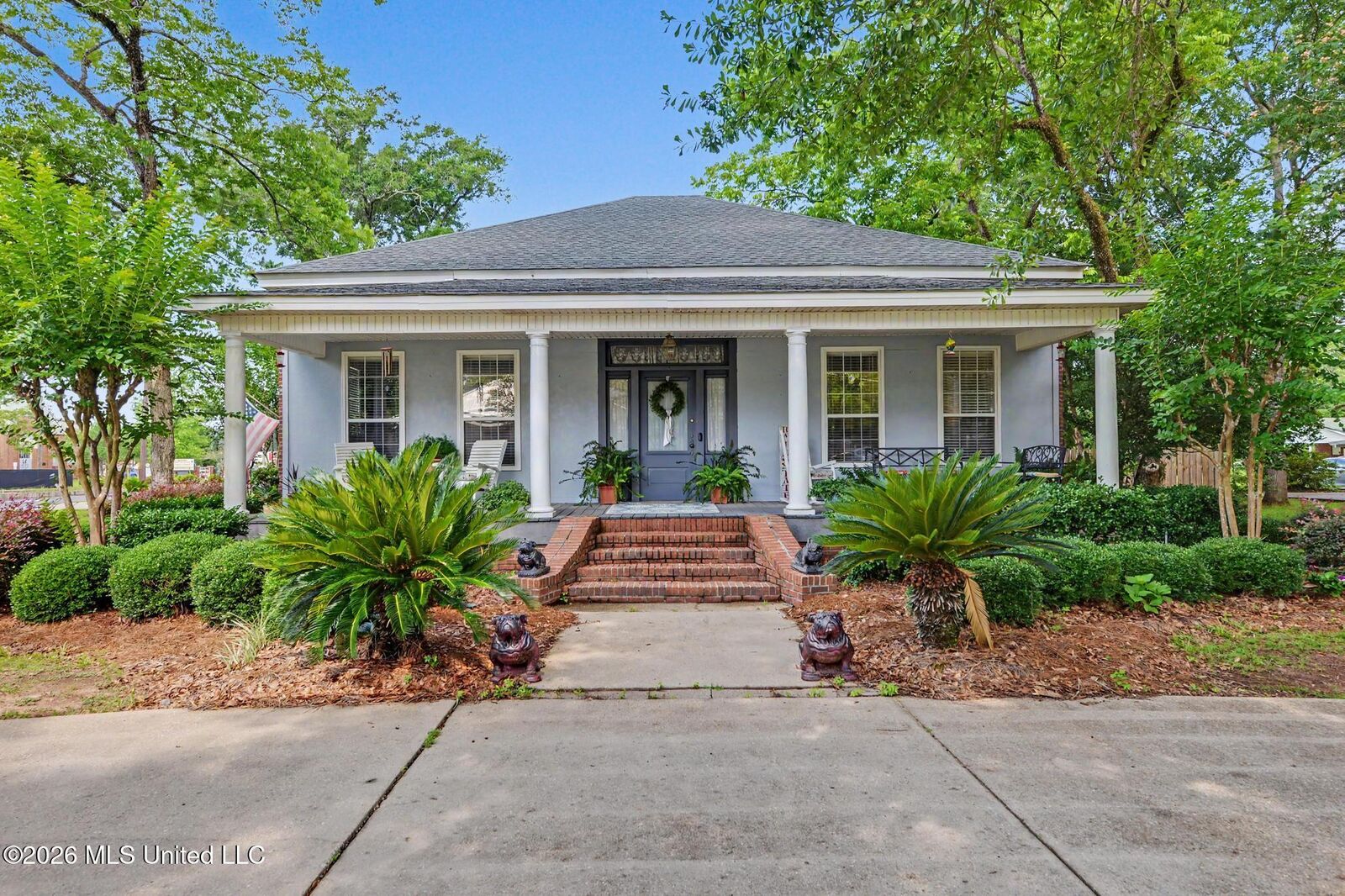 Property Photo:  728 Church Street  MS 39452 