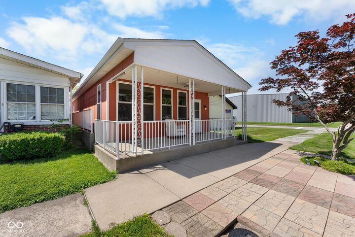 Property Photo:  404 E 3rd Street  IN 47274 