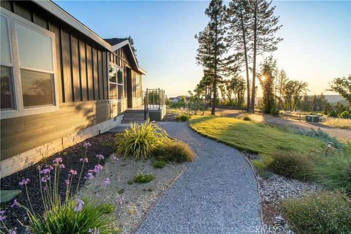 Property Photo:  832 Fawndale  CA 95969 