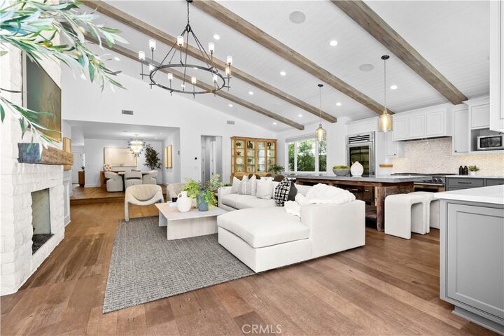 Property Photo:  519 Signal Road  CA 92663 