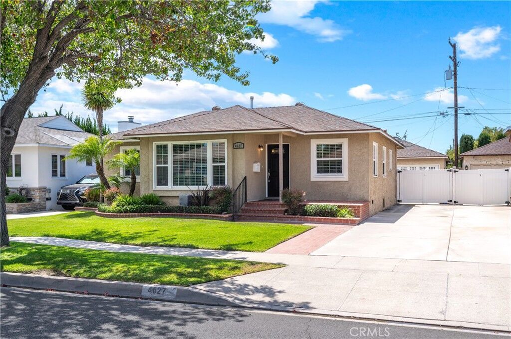 Property Photo:  4627 Monogram  CA 90713 