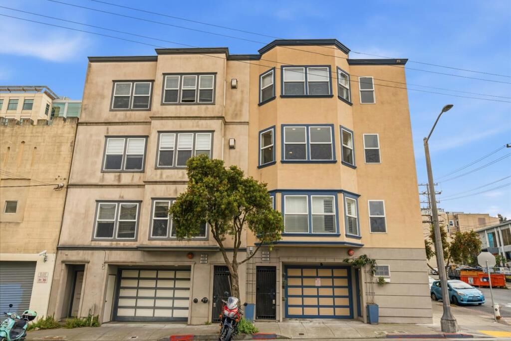 Property Photo:  2395 Post Street  CA 94115 