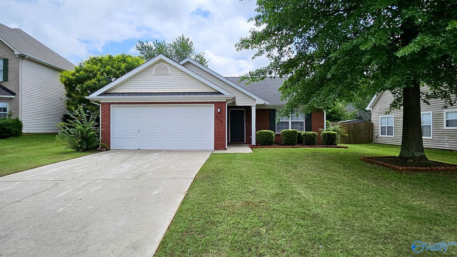 Property Photo:  110 Lonesome Court  AL 35758 