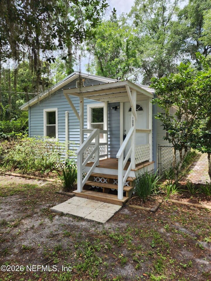 Property Photo:  109 Gaskin Road  FL 32177 