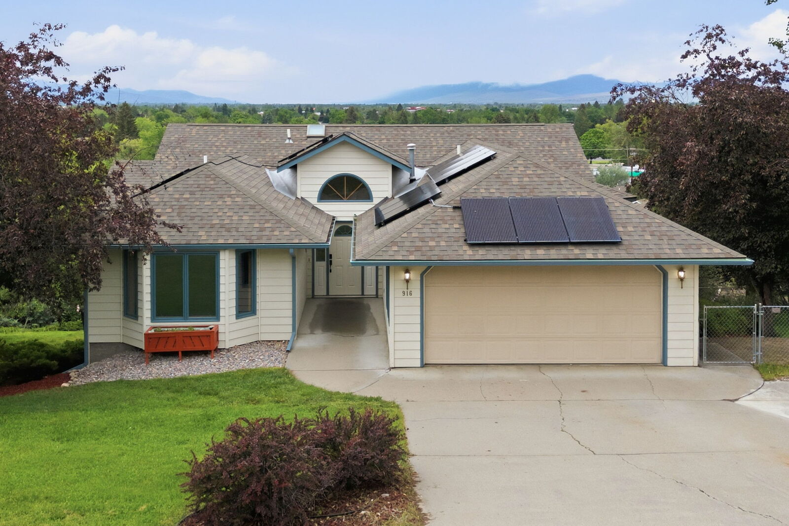 Property Photo:  916 Simons Drive  MT 59803 