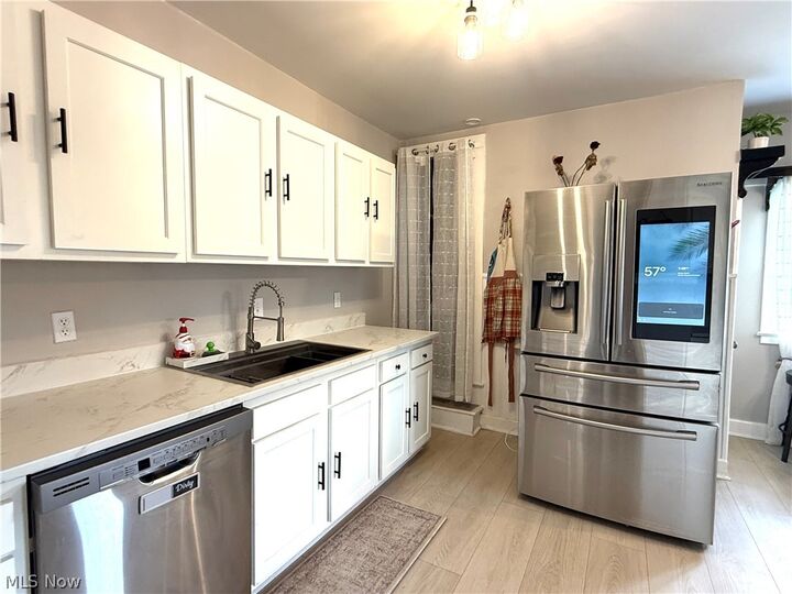 Property Photo:  637 Quinby Avenue  OH 44691 