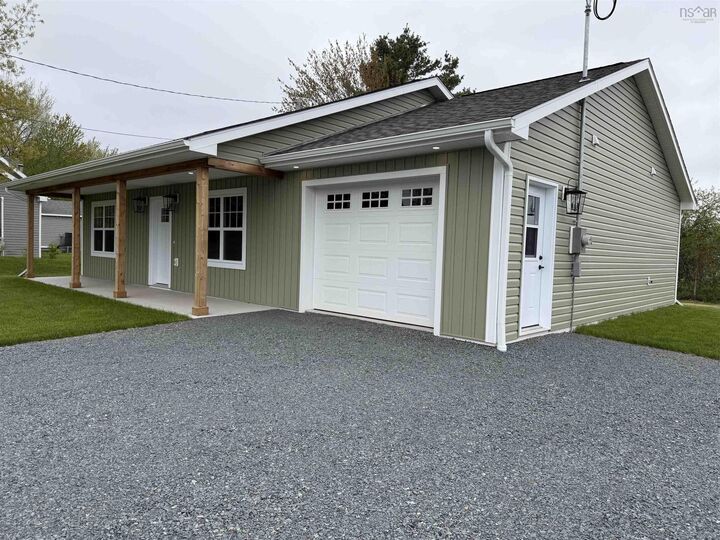 Property Photo:  47 Carter Road  NS B0N 1C0 