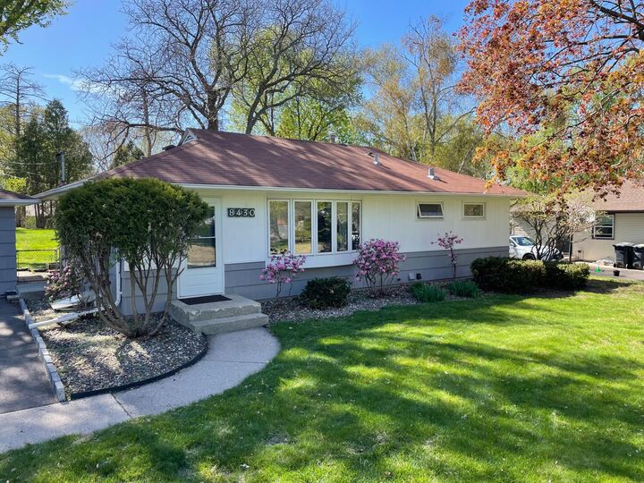Property Photo:  8430 Knox Avenue S  MN 55431 