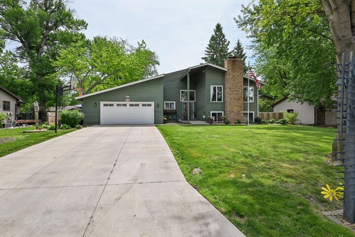 Property Photo:  615 Lakewood Drive SW  MN 55350 