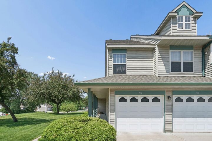 Property Photo:  104 Morningside Drive NE  MN 55350 