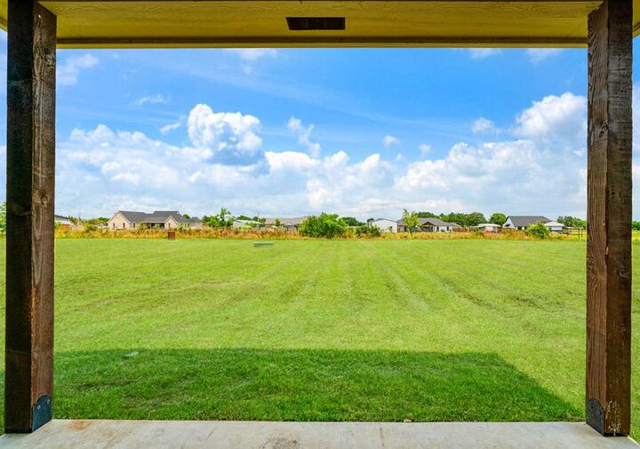 Property Photo:  204 Private Road 33083  TX 75486 
