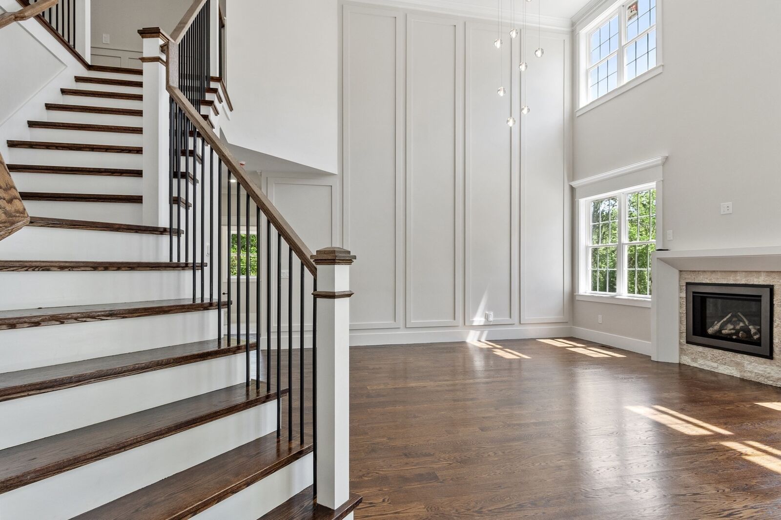 Property Photo:  86 High St  MA 01545 