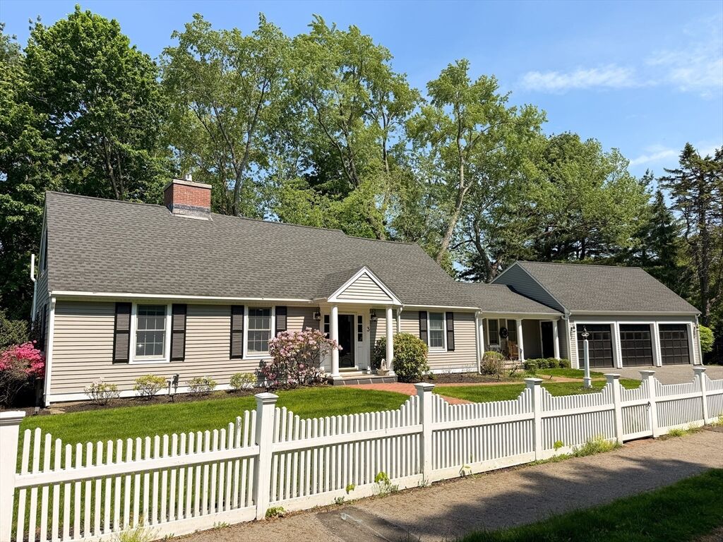 Property Photo: 3 Sprague Rd MA 02481